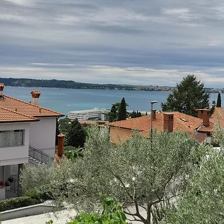 Apartments Orange Blossom Порторож