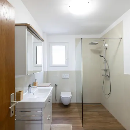 Apartma - Beautiful Street *