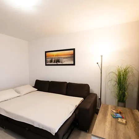 - Beautiful Street Apartment *