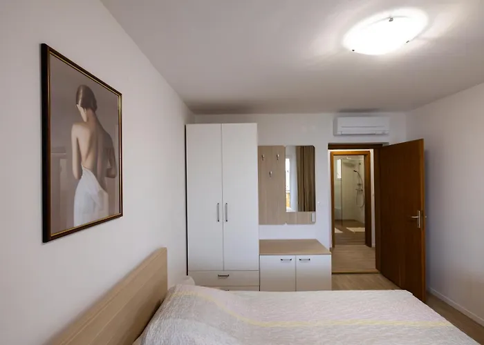 - Beautiful Street Apartamento Portorož